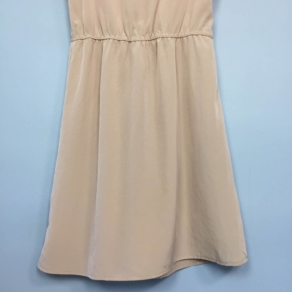 Gap Sleeveless Drape Neck Elastic Waist Ruffle Satin Dress Women’s Size 0 Beige - Picture 8 of 12